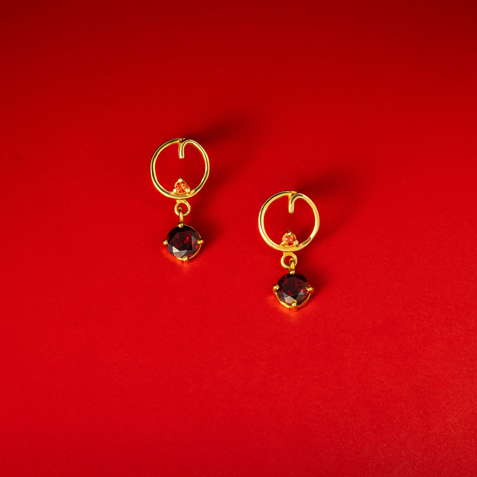 Exquisite, handcrafted jewelry captured in stunning detail to showcase its elegance and timeless beauty.